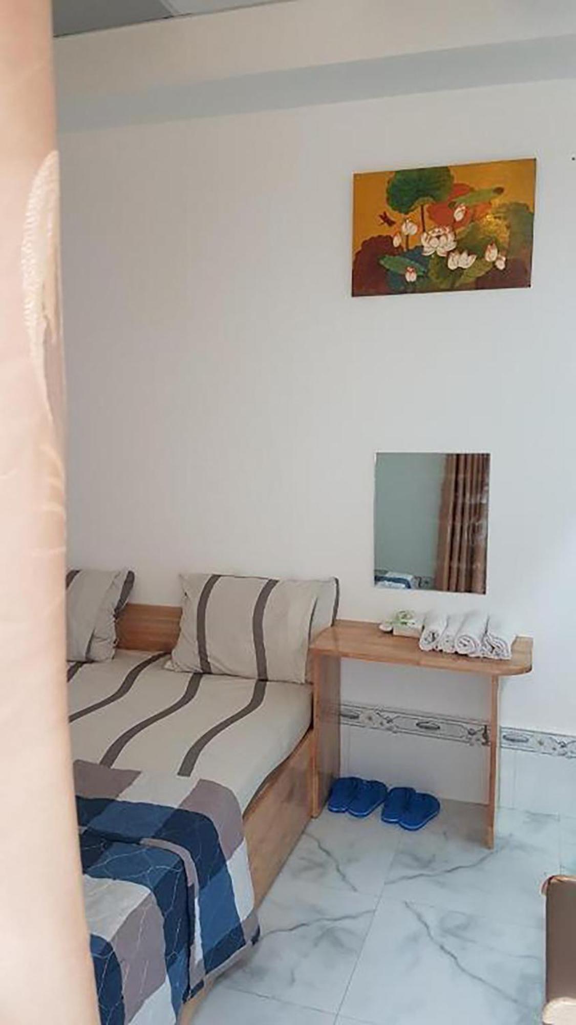 Hoa Lan Motel & Homestay Giong Tu Dien Exterior foto